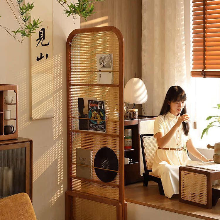 Traditional Chinese-Style Rubberwood Solid Wood Room Divider with PE Rattan Accents and 3-Tier Storage Shelf for Living Room