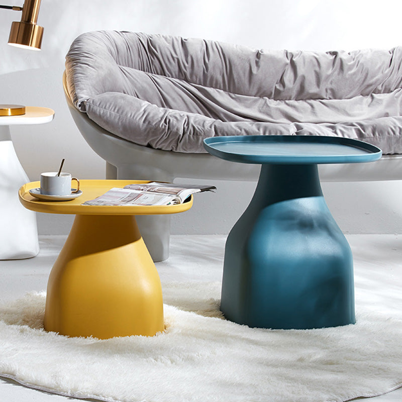 Modern Scandinavian Round Plastic Coffee Table with Sleek Column Base for Living Room