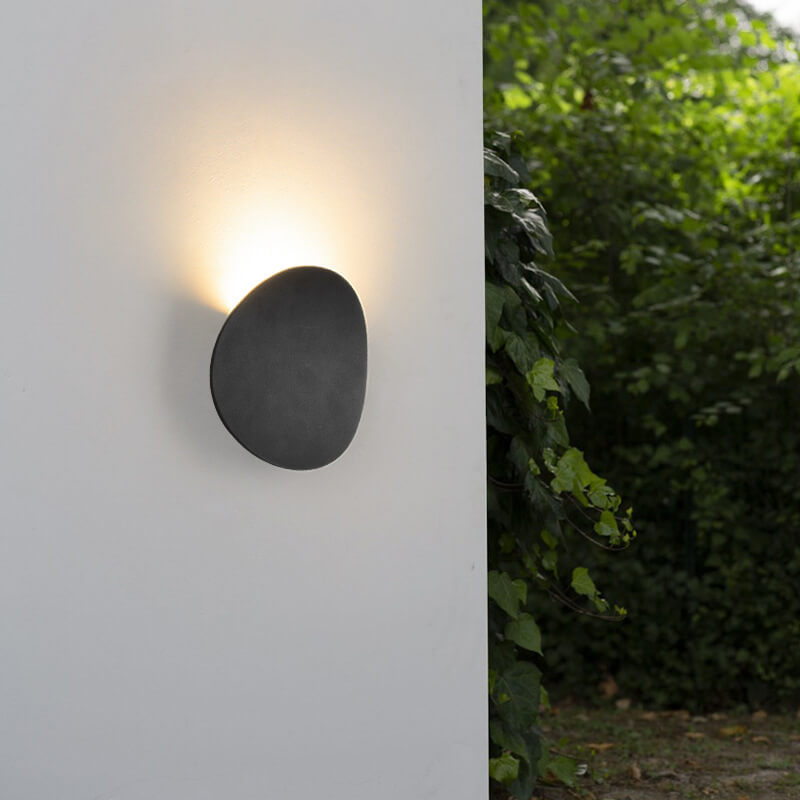 Sleek Round 1-Light LED Wall Sconce for Indoor & Outdoor Use – Minimalist Design