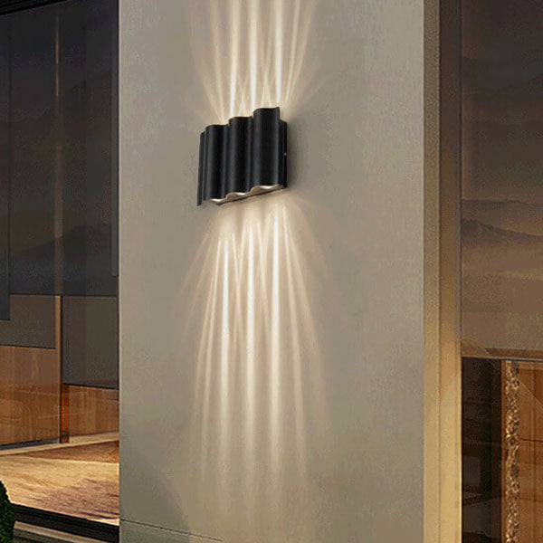 Modern Wave Aluminum LED Outdoor Wall Sconce – Waterproof, Weatherproof Exterior Lighting