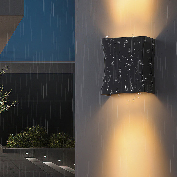 Sleek Modern Outdoor LED Wall Sconce Lamp — Waterproof Square-Column Design