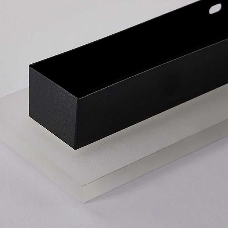 Modern Minimalist Long Rectangular LED Wall Sconce in Aluminum and Acrylic – Outdoor Garden Lighting