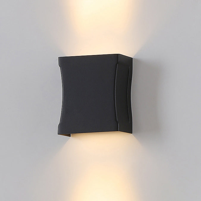 Sleek Modern Outdoor LED Wall Sconce Lamp — Waterproof Square-Column Design