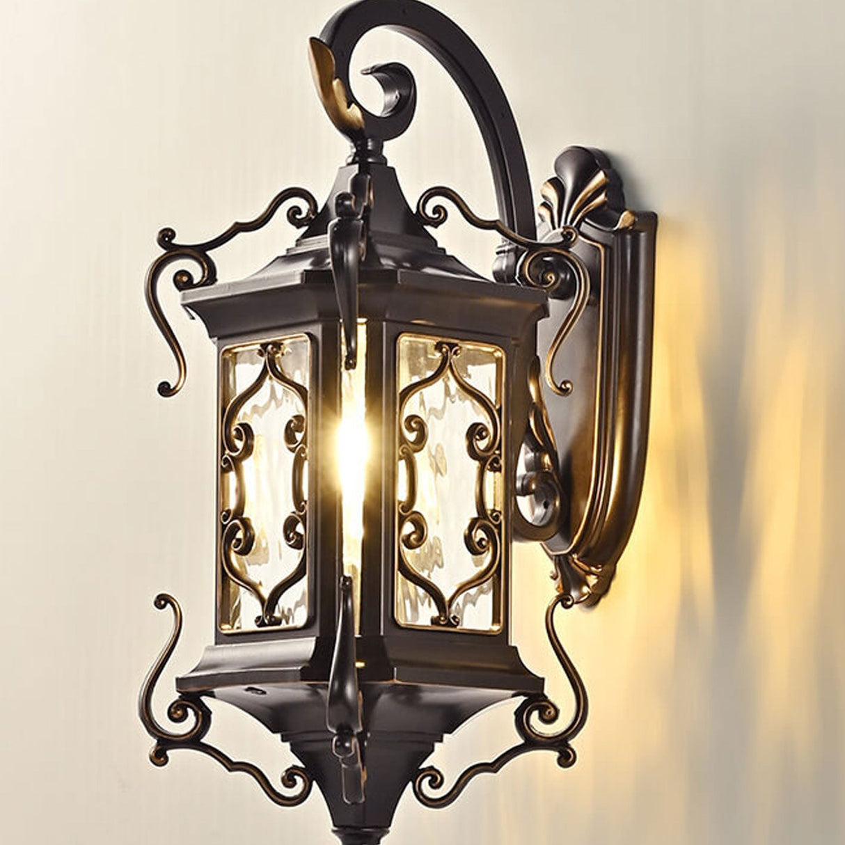 European Palace Outdoor Waterproof 1-Light Wall Sconce Lamp – Elegant Exterior Lighting