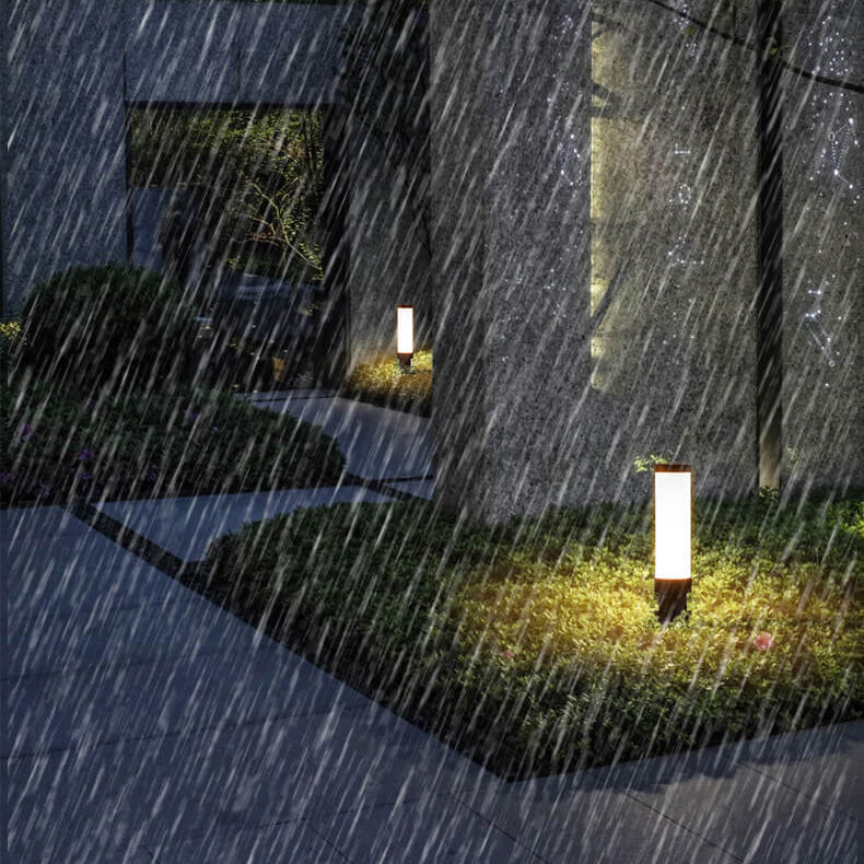 Lipstick-Inspired Modern Acrylic LED Outdoor Floor Lamp – Waterproof, Creative Lawn Lighting