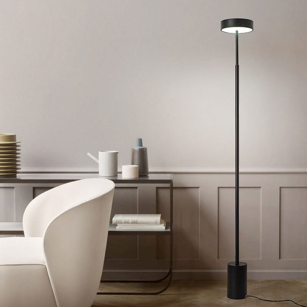 Nordic Minimalist LED Column Floor Lamp – Sleek Tall Standing Light for Modern Homes