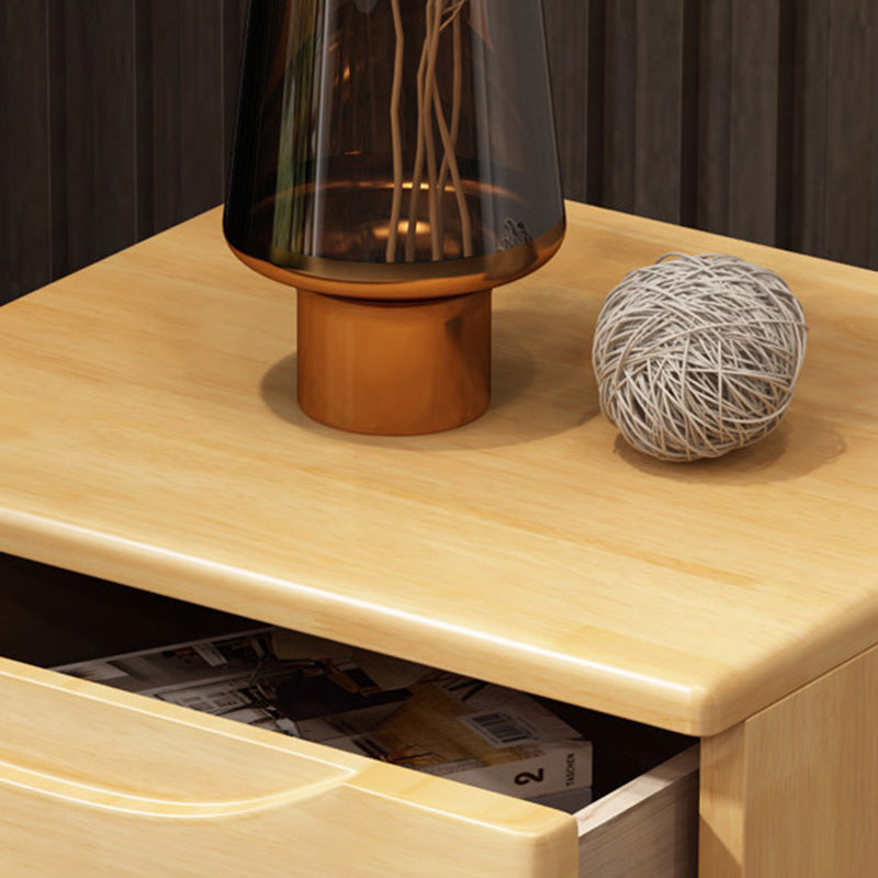 Traditional Japanese-Style Rectangular Nightstand with Rubber Wood & Metal – 2/3-Drawer Bedside Table