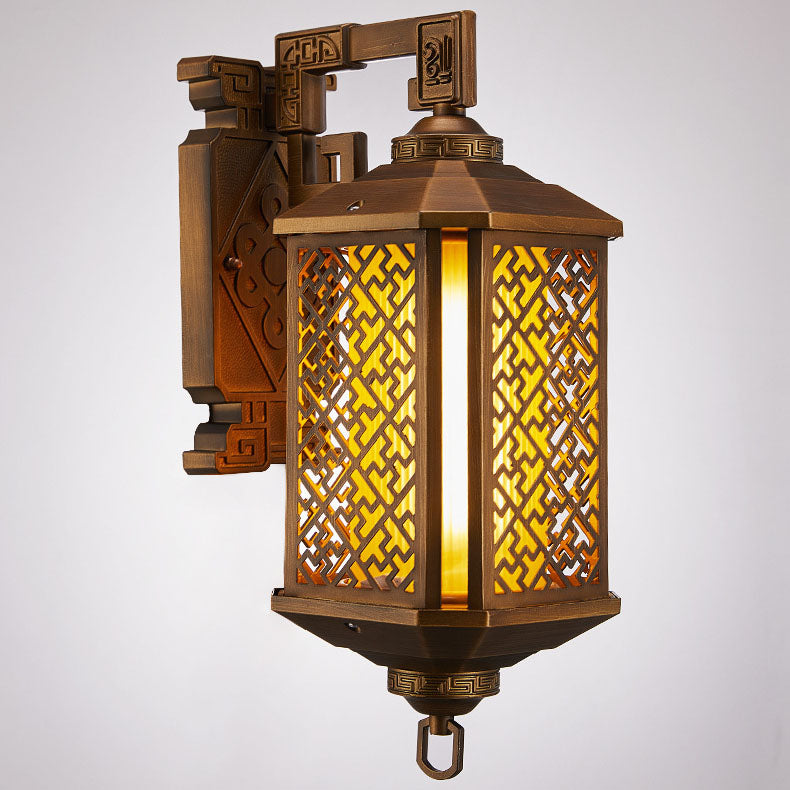 Traditional Chinese Pagoda-Style Brushed Aluminum 1-Light Wall Sconce for Outdoor Patio
