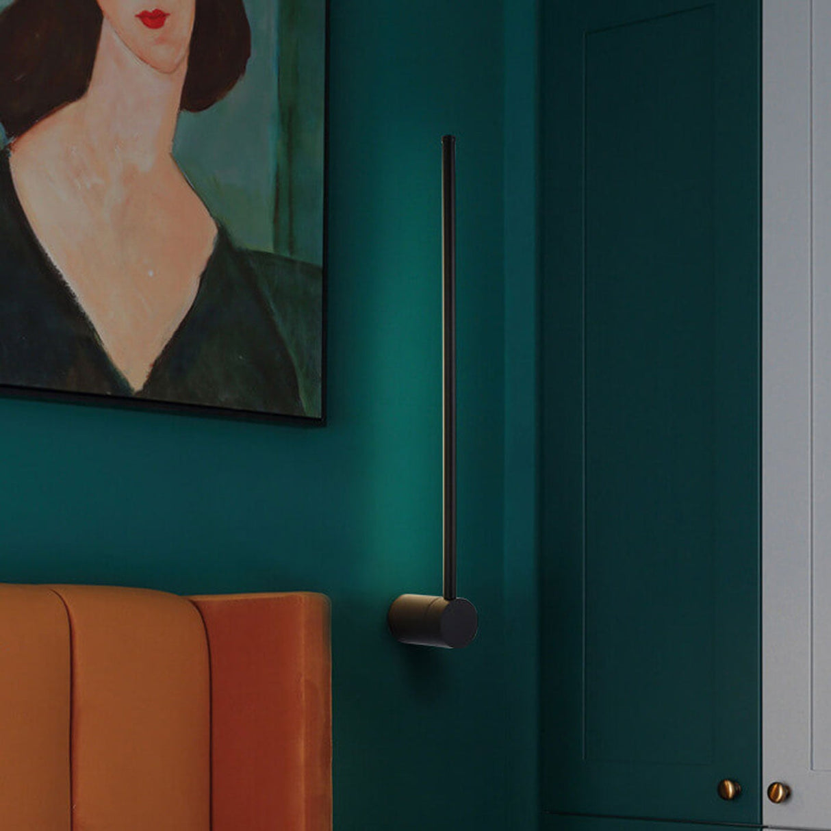 Ultra-Slim Aluminum LED Wall Sconce Lamp - Modern Minimalist Design