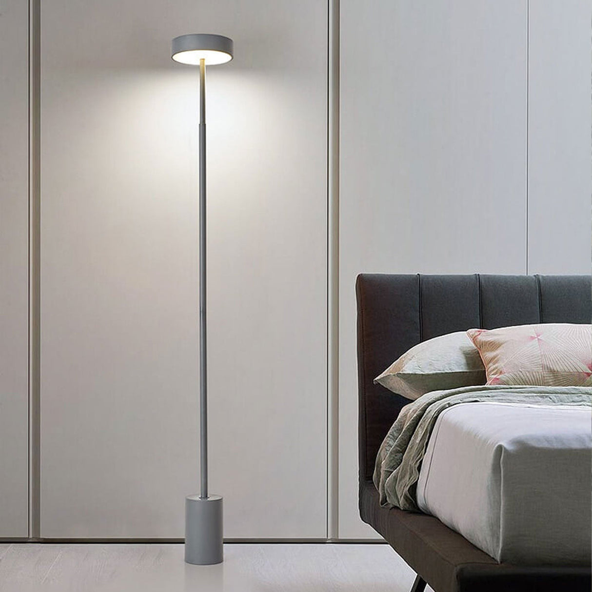 Nordic Minimalist LED Column Floor Lamp – Sleek Tall Standing Light for Modern Homes
