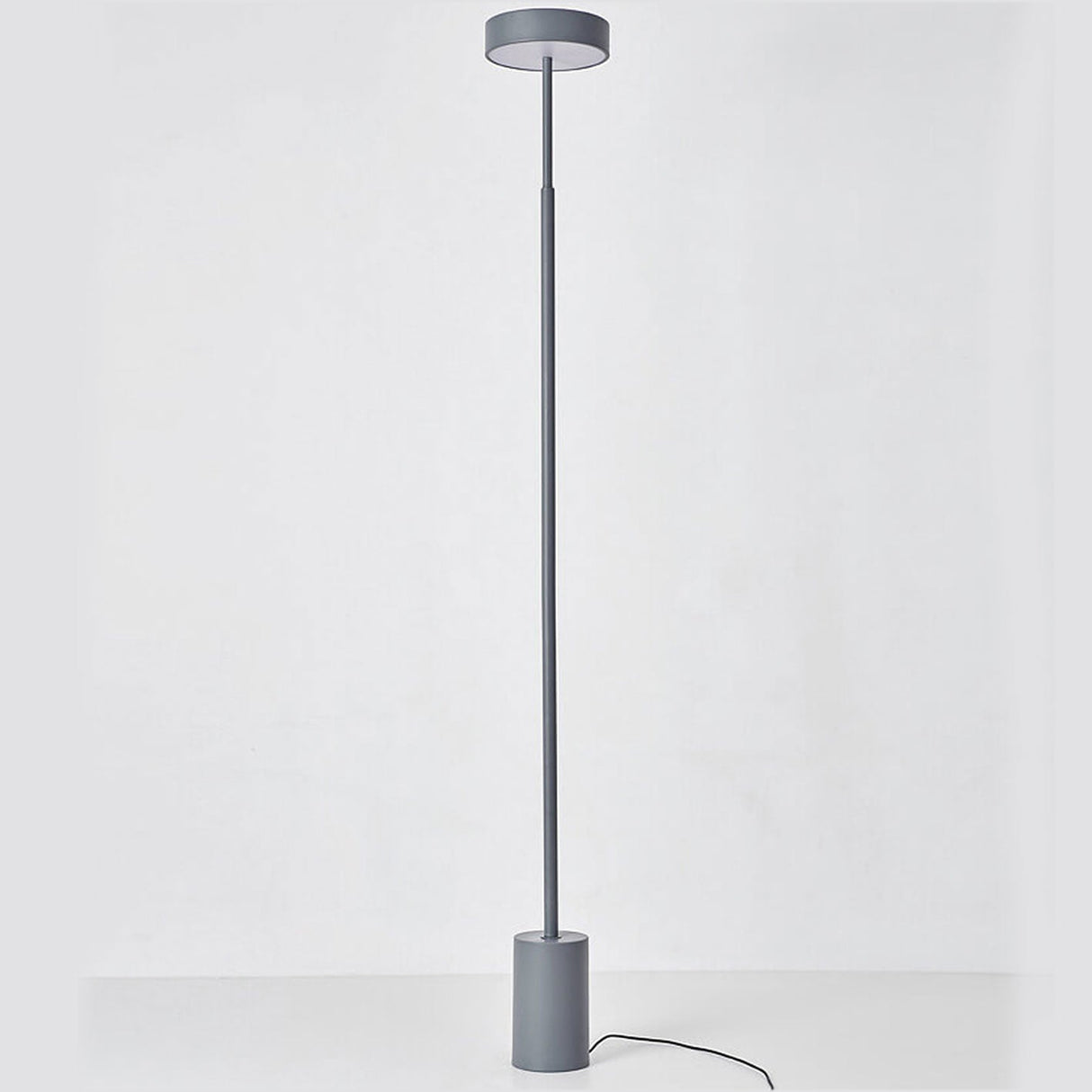 Nordic Minimalist LED Column Floor Lamp – Sleek Tall Standing Light for Modern Homes