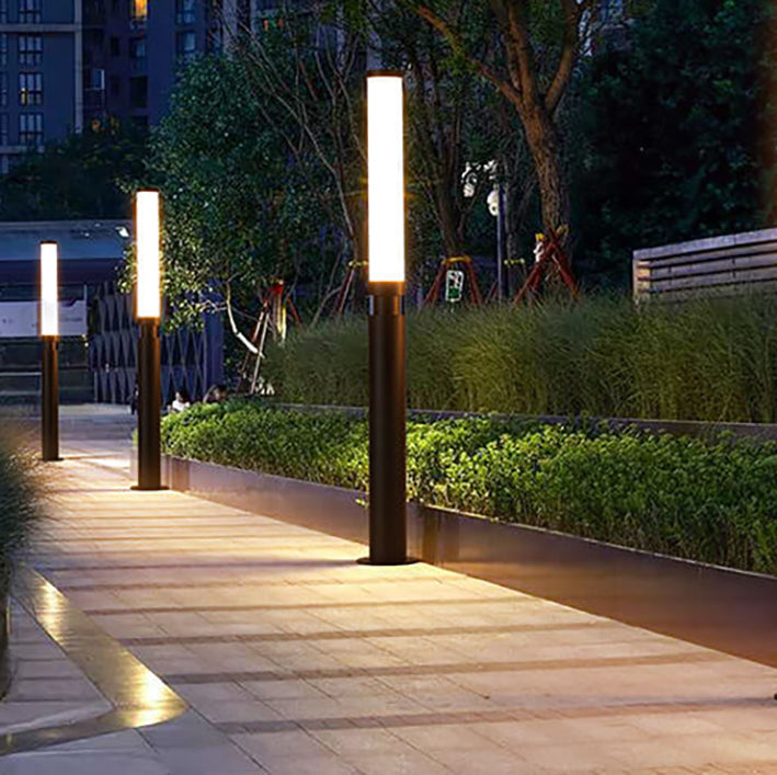 Lipstick-Inspired Modern Acrylic LED Outdoor Floor Lamp – Waterproof, Creative Lawn Lighting