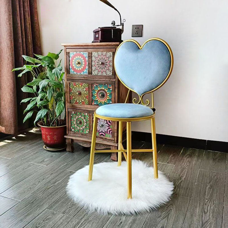 Heart-Shaped Plush Teddy Fur Vanity Stool with Velvet Upholstery and Metal Frame, Foam-Cushioned Backrest — Modern Minimalist Bedroom Chair