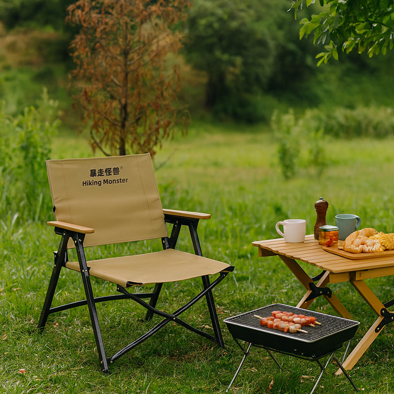 Modern Simplicity Foldable Camping Chair with Carbon Steel Frame, Square Oxford Fabric, Backrest and Armrests – Perfect for Garden