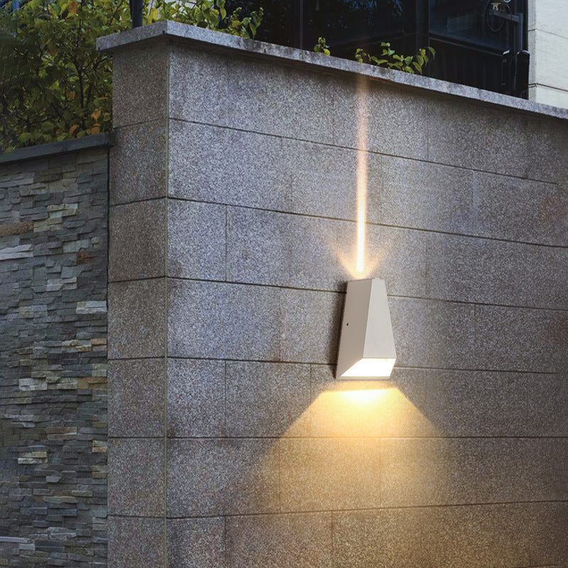 Modern Minimalist Aluminum Trapezoid LED Outdoor Wall Sconce with Up & Down Lighting for Garden