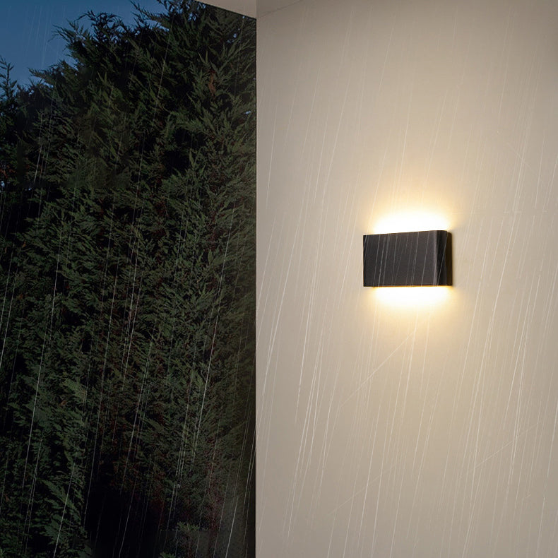 Sleek Modern Minimalist Waterproof Rectangle Aluminum LED Outdoor Wall Sconce Light for Patio