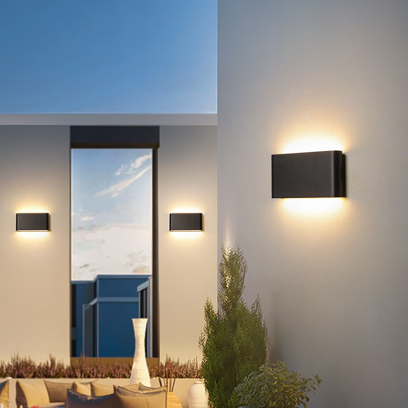 Sleek Modern Minimalist Waterproof Rectangle Aluminum LED Outdoor Wall Sconce Light for Patio