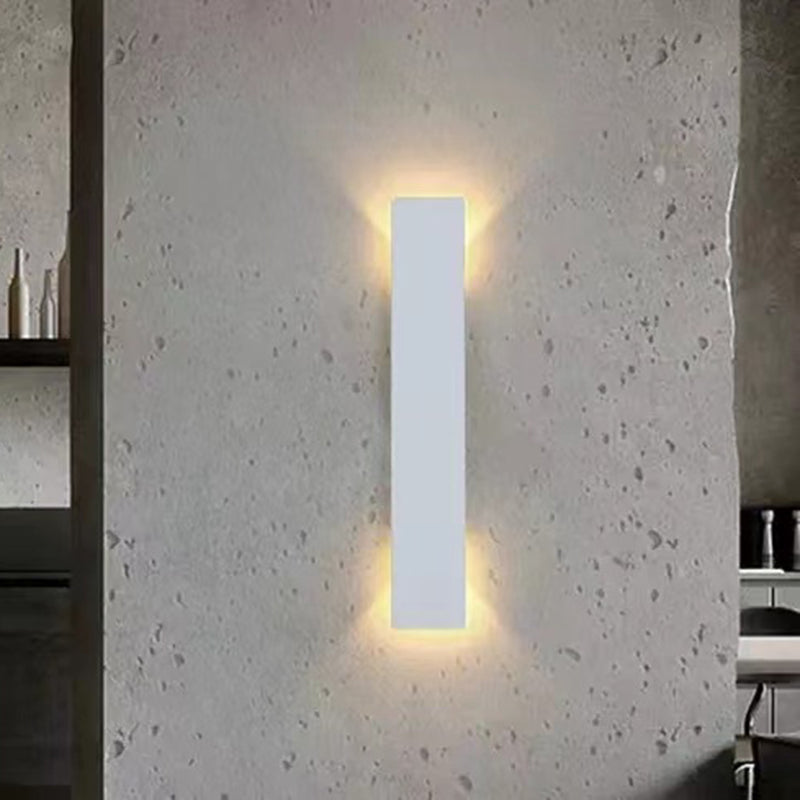 Modern Minimalist Long-Strip LED Wall Sconce – Aluminum & Acrylic, Waterproof Outdoor Patio Lighting