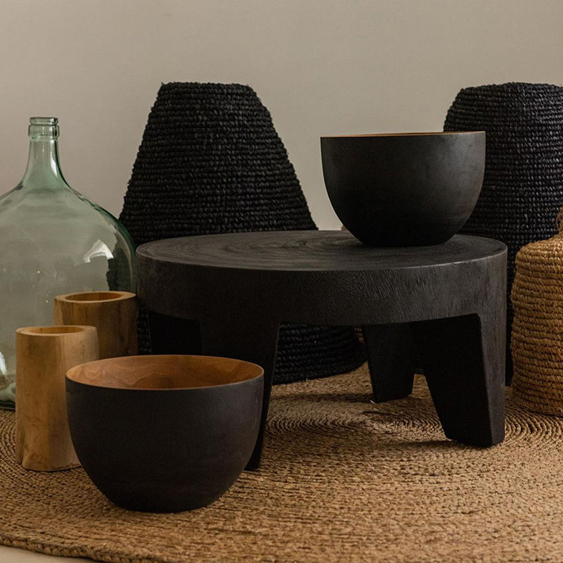 Traditional Rustic Round Coffee Table in Solid Wood – Handcrafted, Low-Profile Sculptural Centerpiece for the Living Room