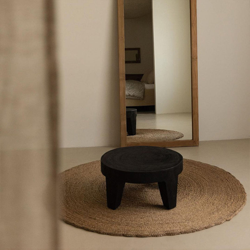 Traditional Rustic Round Coffee Table in Solid Wood – Handcrafted, Low-Profile Sculptural Centerpiece for the Living Room
