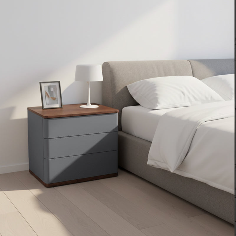 Modern Rectangular Nightstand — Solid Wood & Multi-Layer Board Construction, Premium Saddle Leather Upholstery, Refined Craftsmanship & Stable Support for Your Bedroom