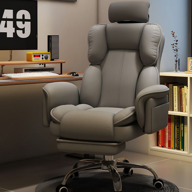 Luxurious Contemporary Gaming Chair with Faux Leather Upholstery and Square Fabric Detail, Adjustable Backrest and Footrest — Ideal for Study