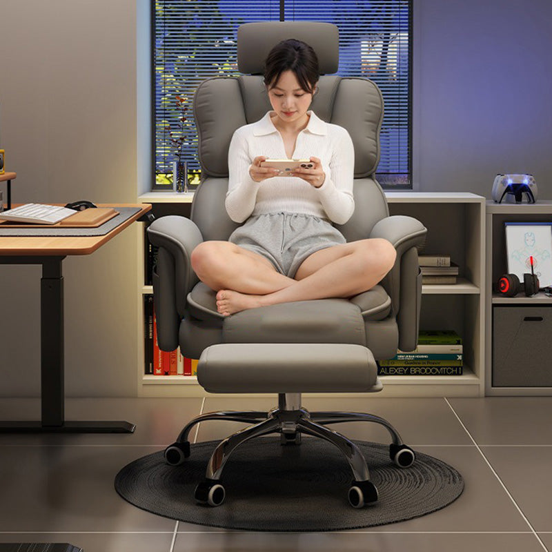 Luxurious Contemporary Gaming Chair with Faux Leather Upholstery and Square Fabric Detail, Adjustable Backrest and Footrest — Ideal for Study