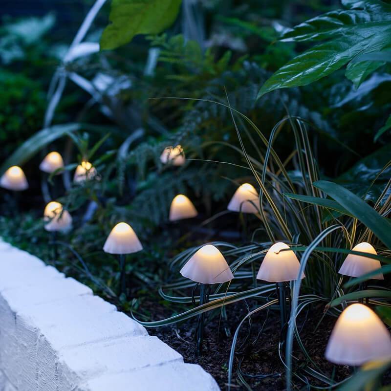 Solar-Powered Outdoor LED Mushroom String Lights for Patio