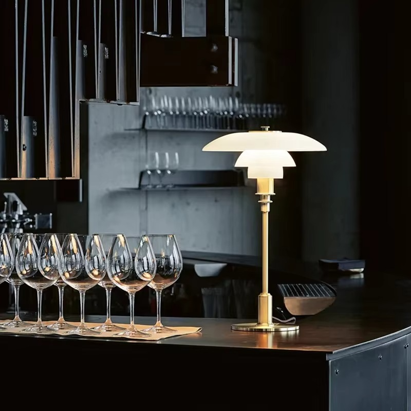 Amber Glass Table Lamp in Scandinavian Style – Warm, Minimalist Lighting for Modern Homes