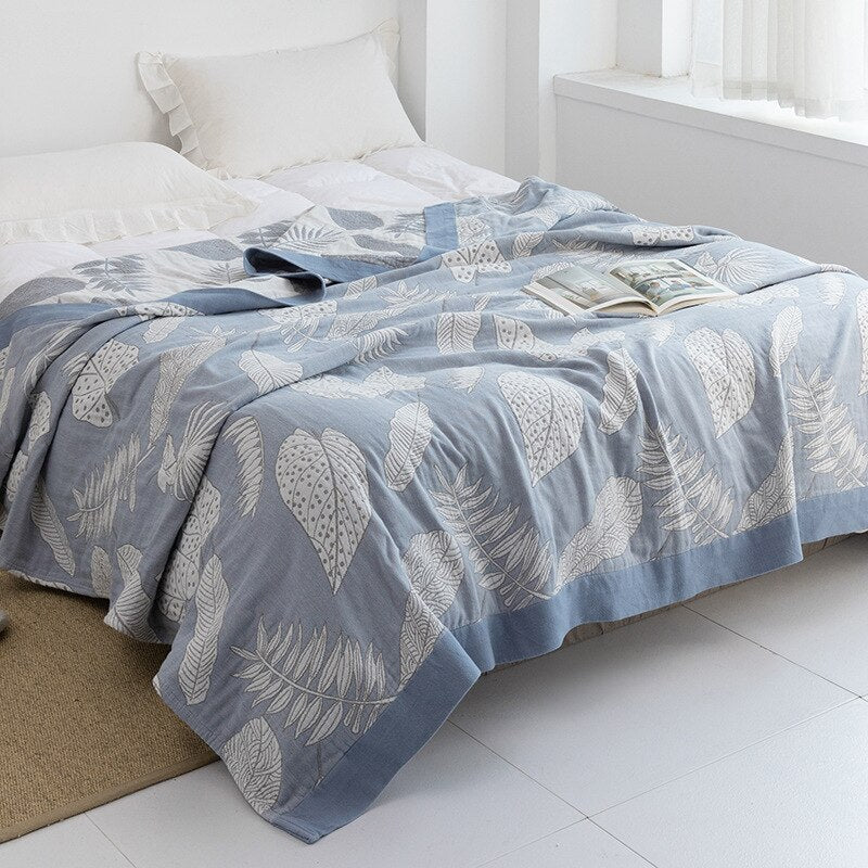 Japanese Soft Throw Blanket — Plush Cozy Comfort for Your Home