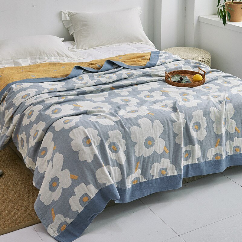 Japanese Soft Throw Blanket — Plush Cozy Comfort for Your Home