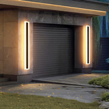 Modern Minimalist Long Rectangular LED Wall Sconce in Aluminum and Acrylic – Outdoor Garden Lighting