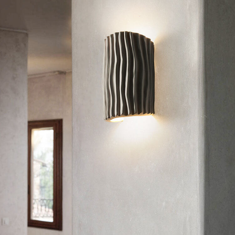 Nordic-Inspired Resin-Striped Half-Cylinder 2-Light Wall Sconce Lamp