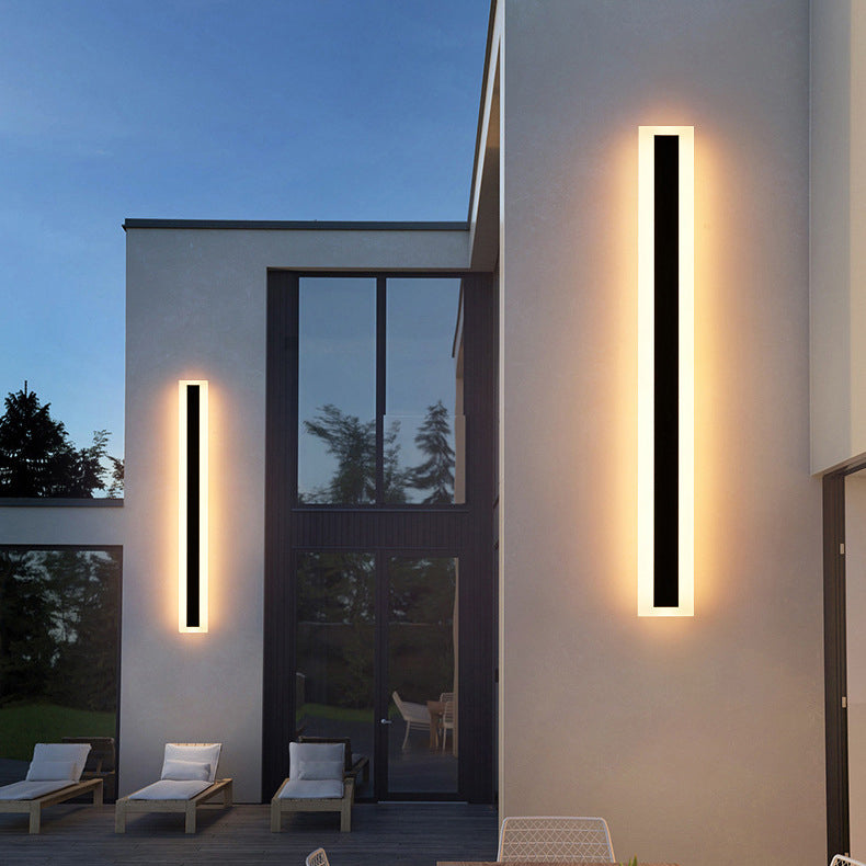Modern Minimalist Long Rectangular LED Wall Sconce in Aluminum and Acrylic – Outdoor Garden Lighting