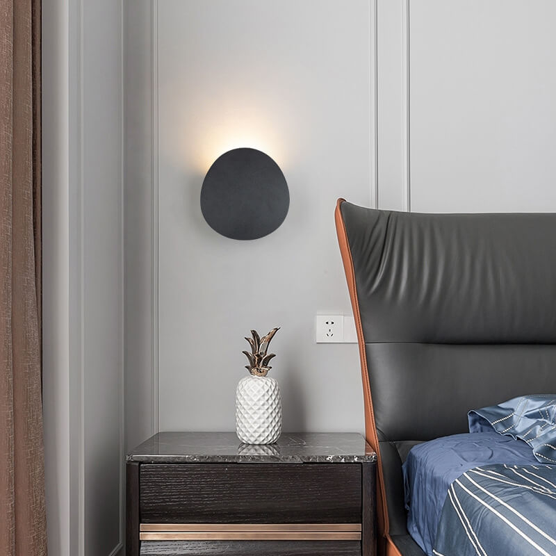 Sleek Round 1-Light LED Wall Sconce for Indoor & Outdoor Use – Minimalist Design