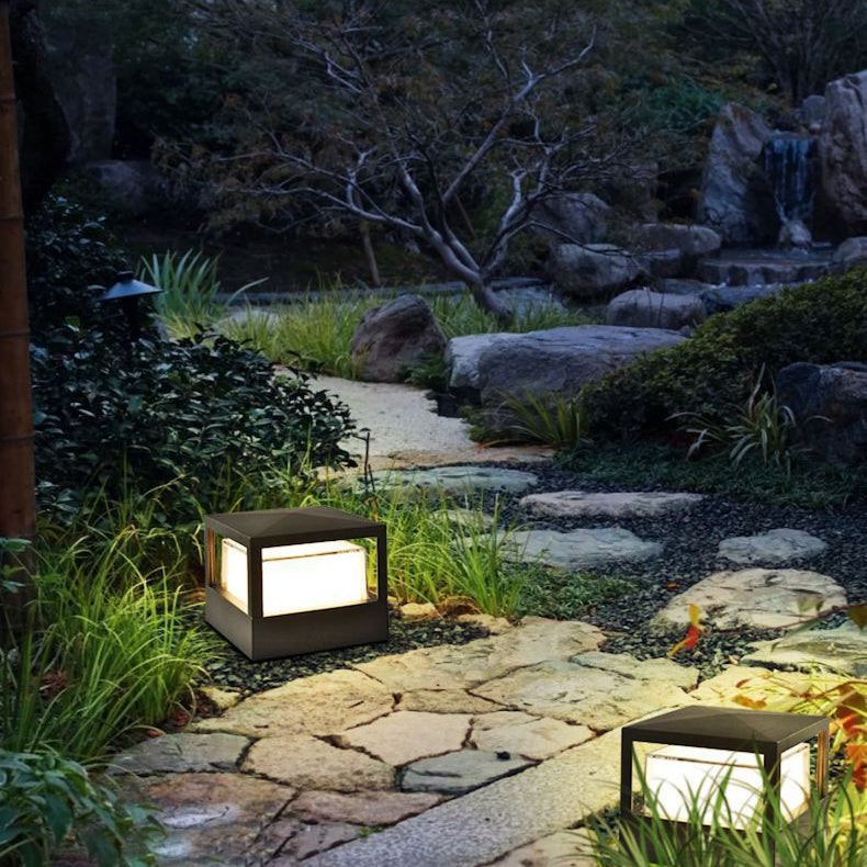 Industrial-Grade Waterproof Aluminum Cylinder LED Outdoor Landscape Light for Lawn and Garden