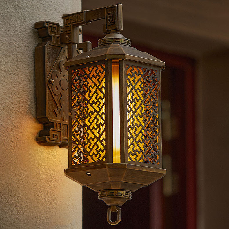 Traditional Chinese Pagoda-Style Brushed Aluminum 1-Light Wall Sconce for Outdoor Patio