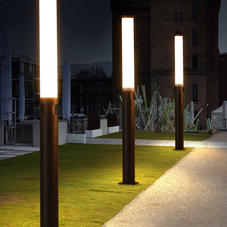 Lipstick-Inspired Modern Acrylic LED Outdoor Floor Lamp – Waterproof, Creative Lawn Lighting