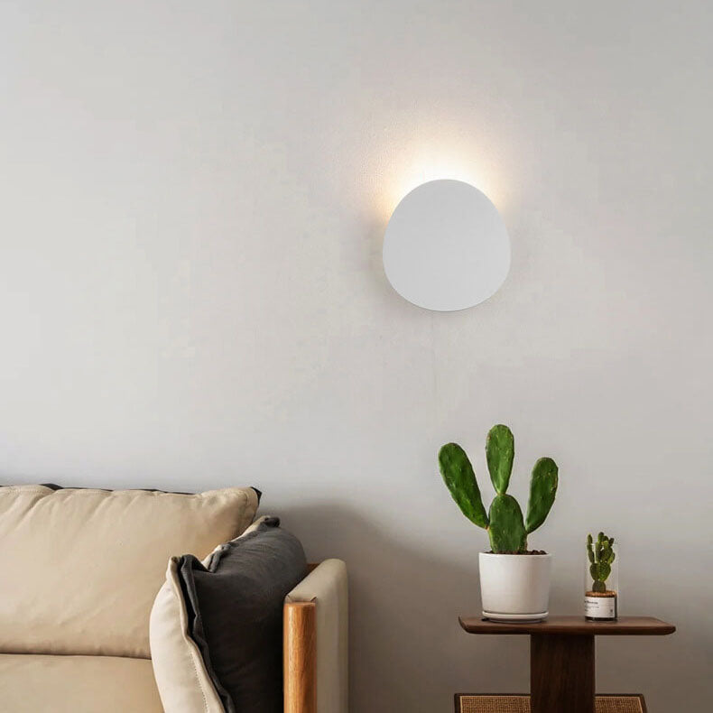 Sleek Round 1-Light LED Wall Sconce for Indoor & Outdoor Use – Minimalist Design