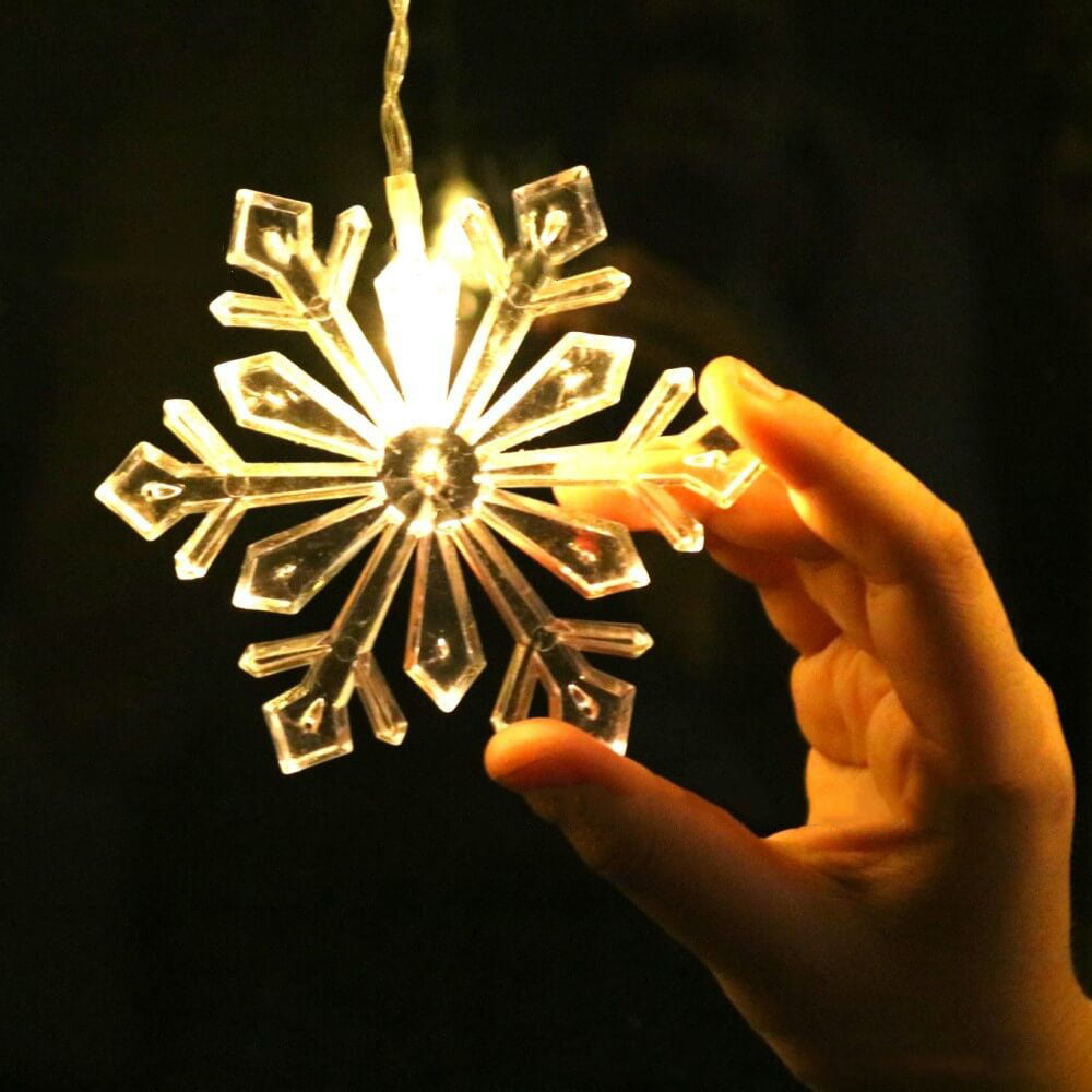 Snowflake LED String Lights with Remote Control – Blinking Ice-Blue Decorative Lighting