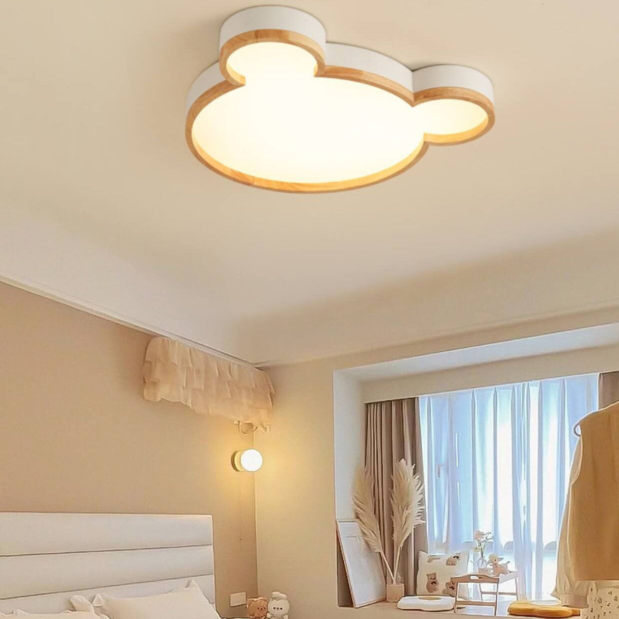 Nordic Wood Bear-Shaped LED Flush Mount Ceiling Light for Kids