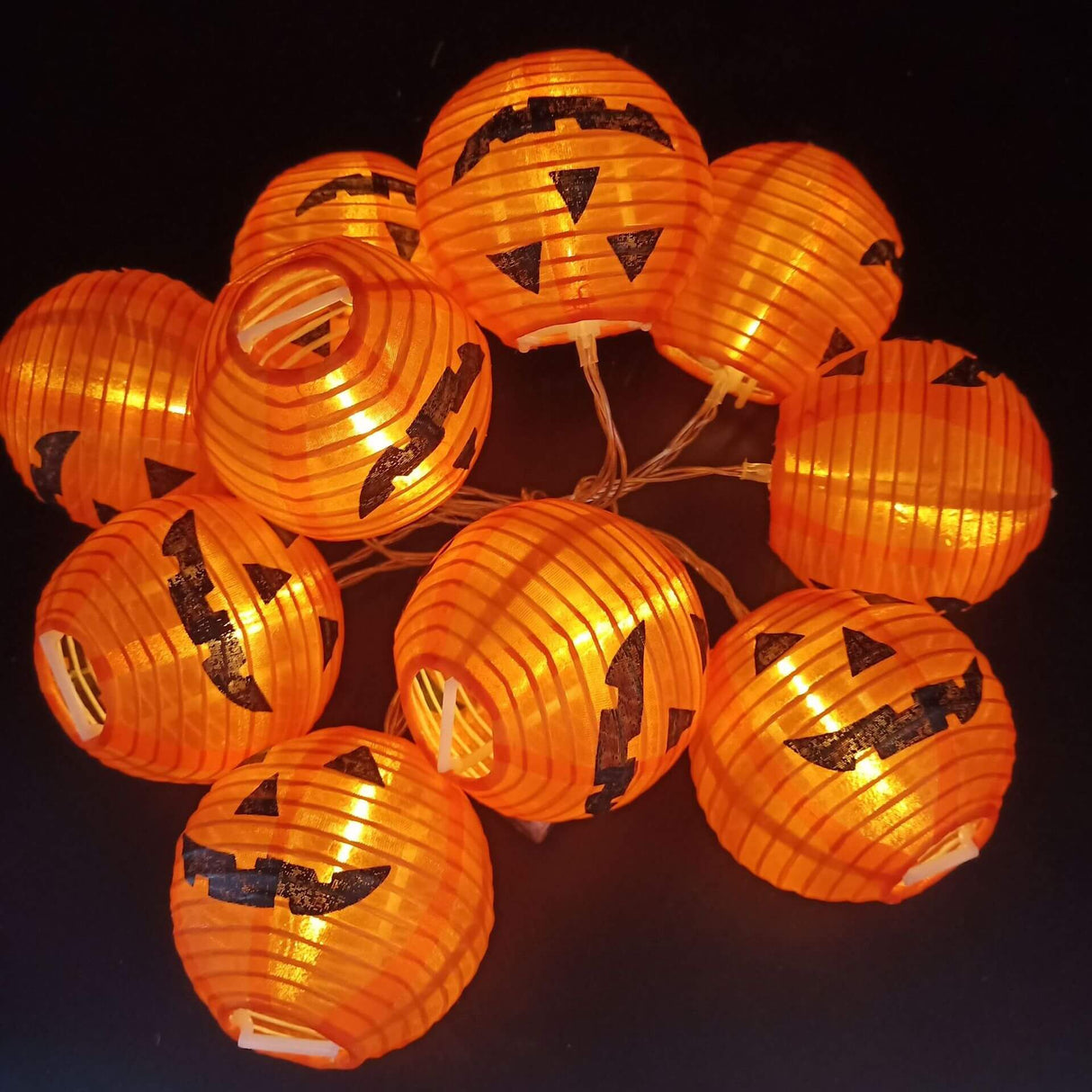 Halloween Pumpkin Lantern – Outdoor Waterproof LED Decorative String Lights for Spooky Ambience