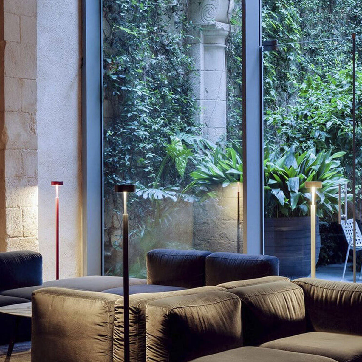 Nordic Minimalist LED Column Floor Lamp – Sleek Tall Standing Light for Modern Homes