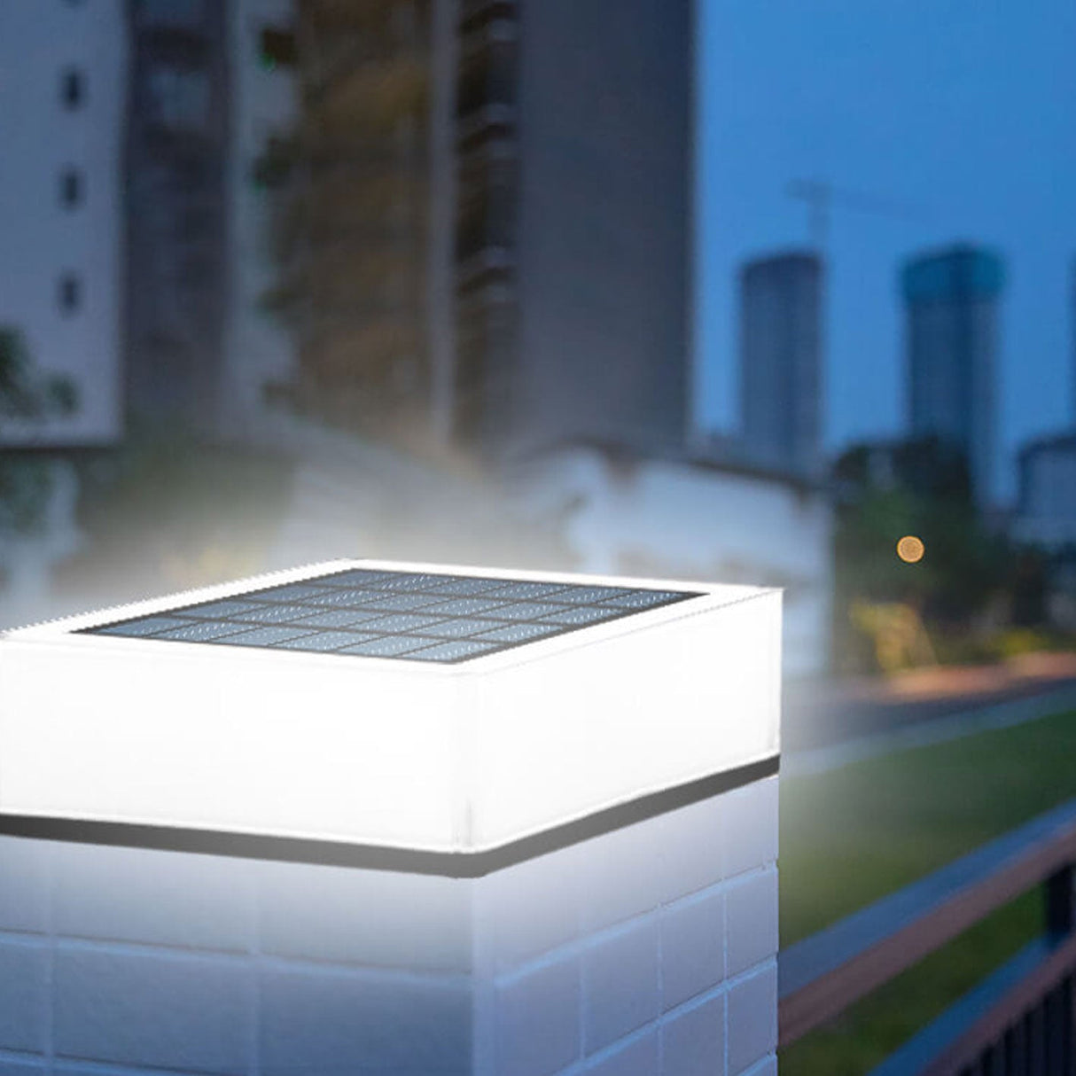 Modern Solar RGB Square Post Head Light for Outdoor Garden & Landscape Lighting