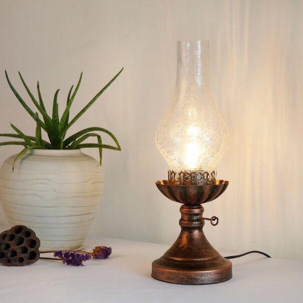 Charming Vintage Kerosene Oil Lamp – Antique 1-Light Table Lamp