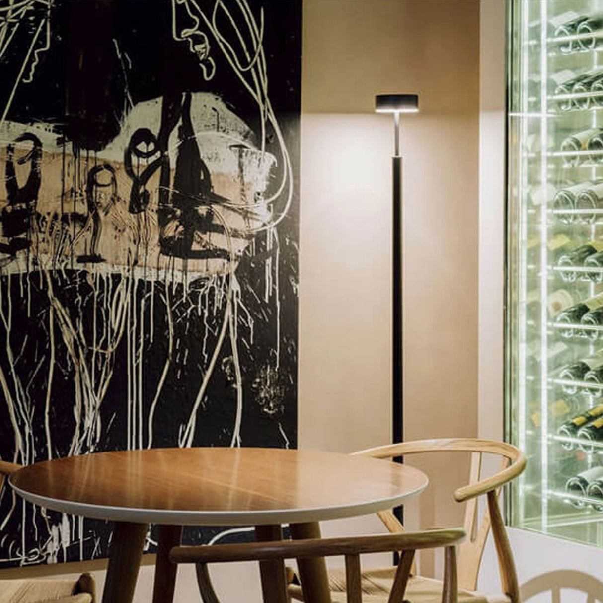 Nordic Minimalist LED Column Floor Lamp – Sleek Tall Standing Light for Modern Homes