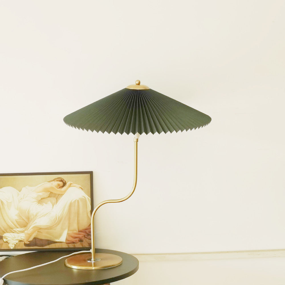 Vintage-Inspired Pleated Umbrella-Shaped 1-Light Table Lamp