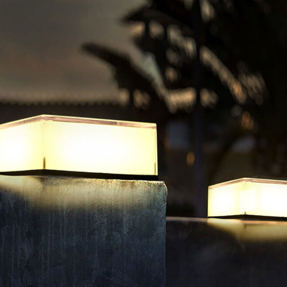 Modern Solar RGB Square Post Head Light for Outdoor Garden & Landscape Lighting
