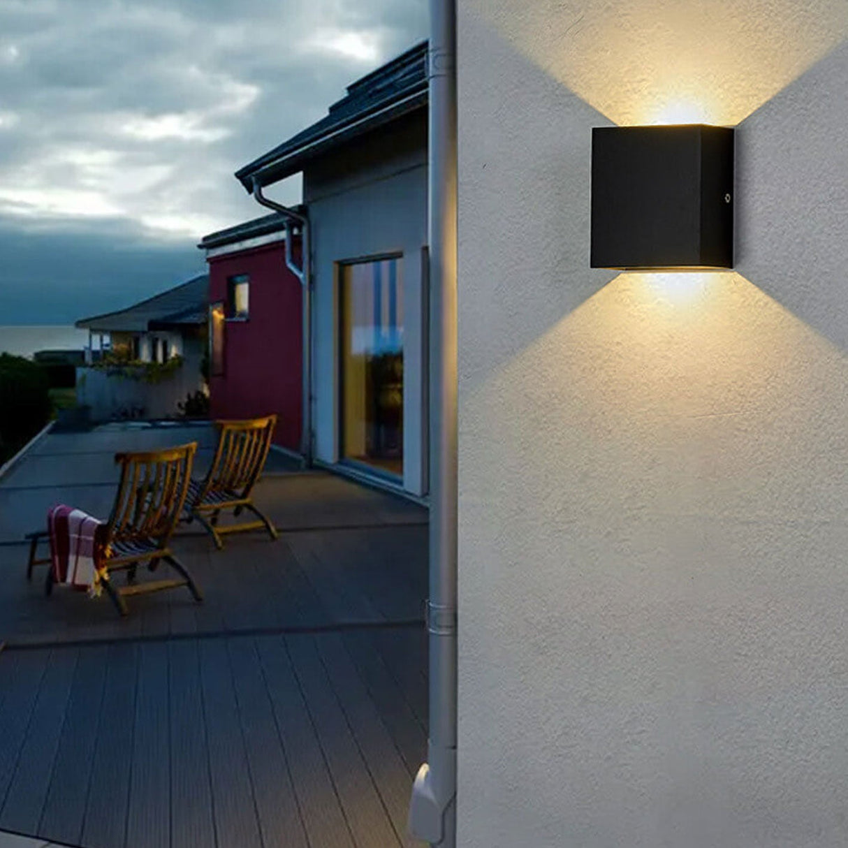 Contemporary Square LED Wall Sconce with Body Sensor – Modern Minimalist Lighting