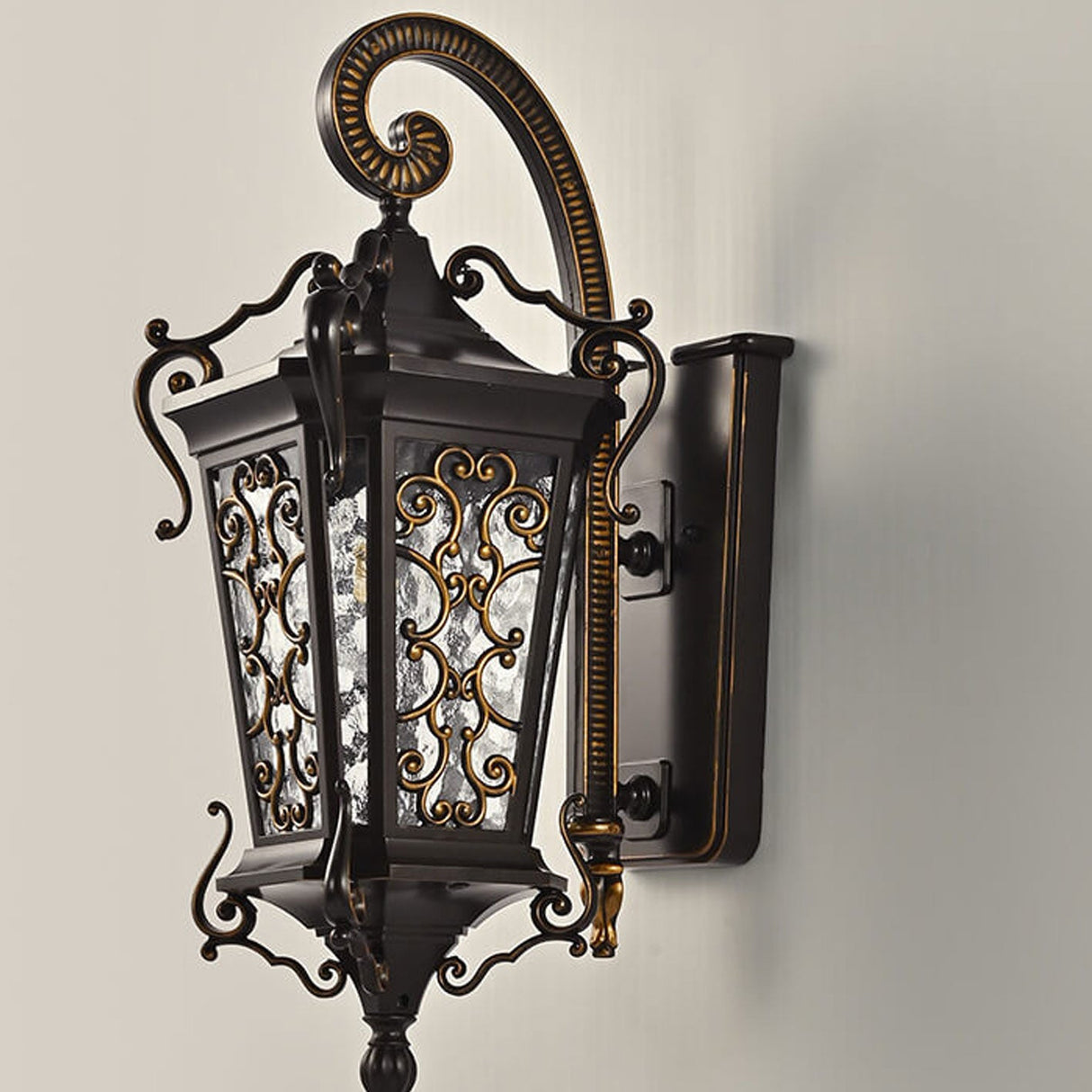European Palace Outdoor Waterproof 1-Light Wall Sconce Lamp – Elegant Exterior Lighting